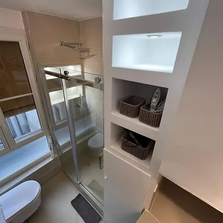 Apartment Flat In Heart Of Paris